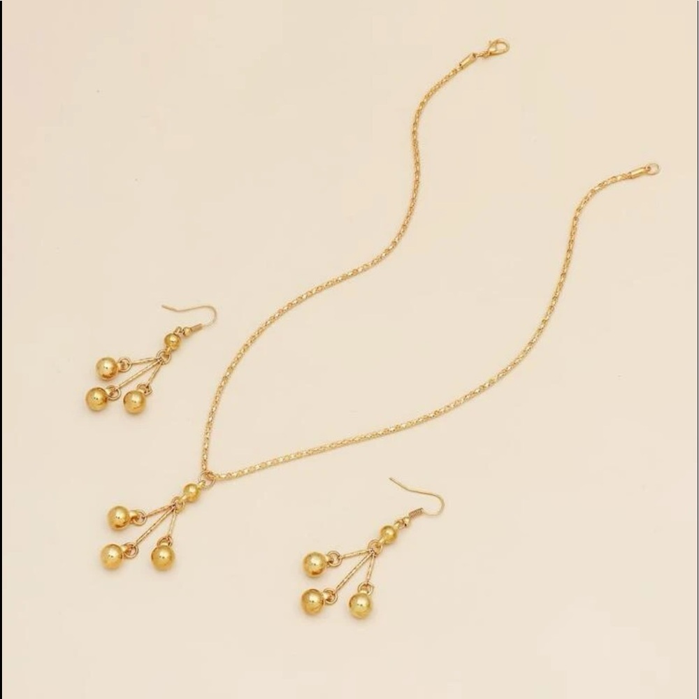🆕 BALL CHARM Golden Necklace and Earrings set